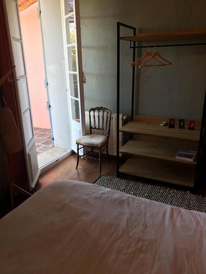 Chambre Rose * Bastia (Corsica)